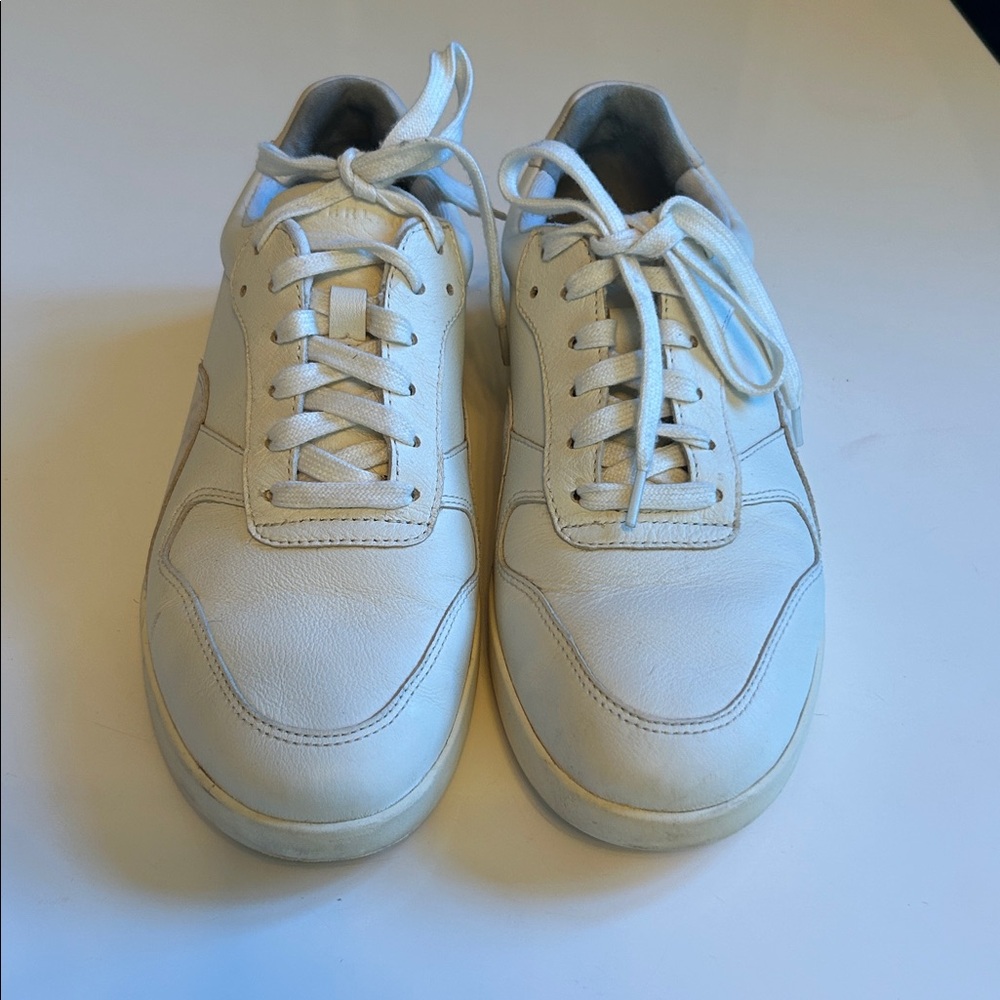 Everlane Off-White Leather Court Shoes